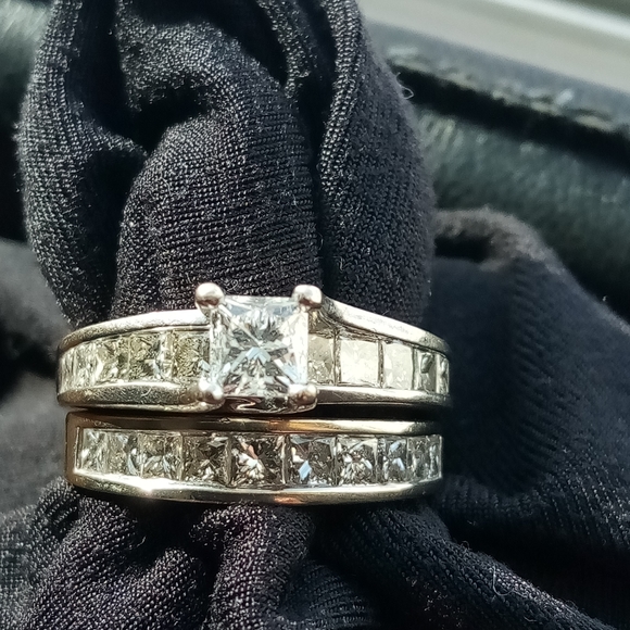 Jewelry - 1 HOUR SALE! 14K W/G Floating Princess Solitaire 2.55 CTW Diamond Set.